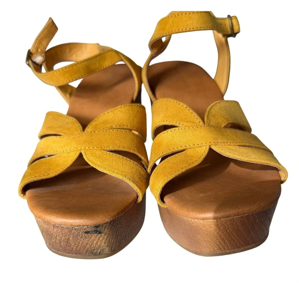 American Eagle Platform Sandals Strappy 8 Mustard Yellow Womens Boho Retro